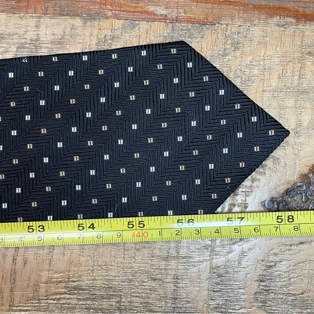 Jz Richards silk tie black design